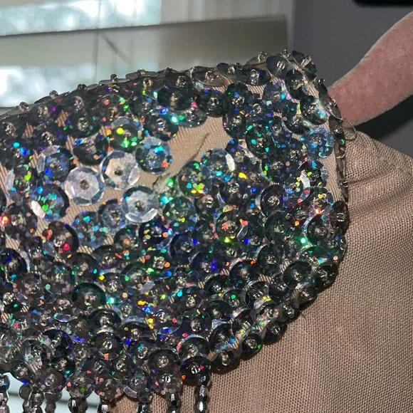 Silver sequined leotard dance costume, SIZE:M - Picture 3 of 5